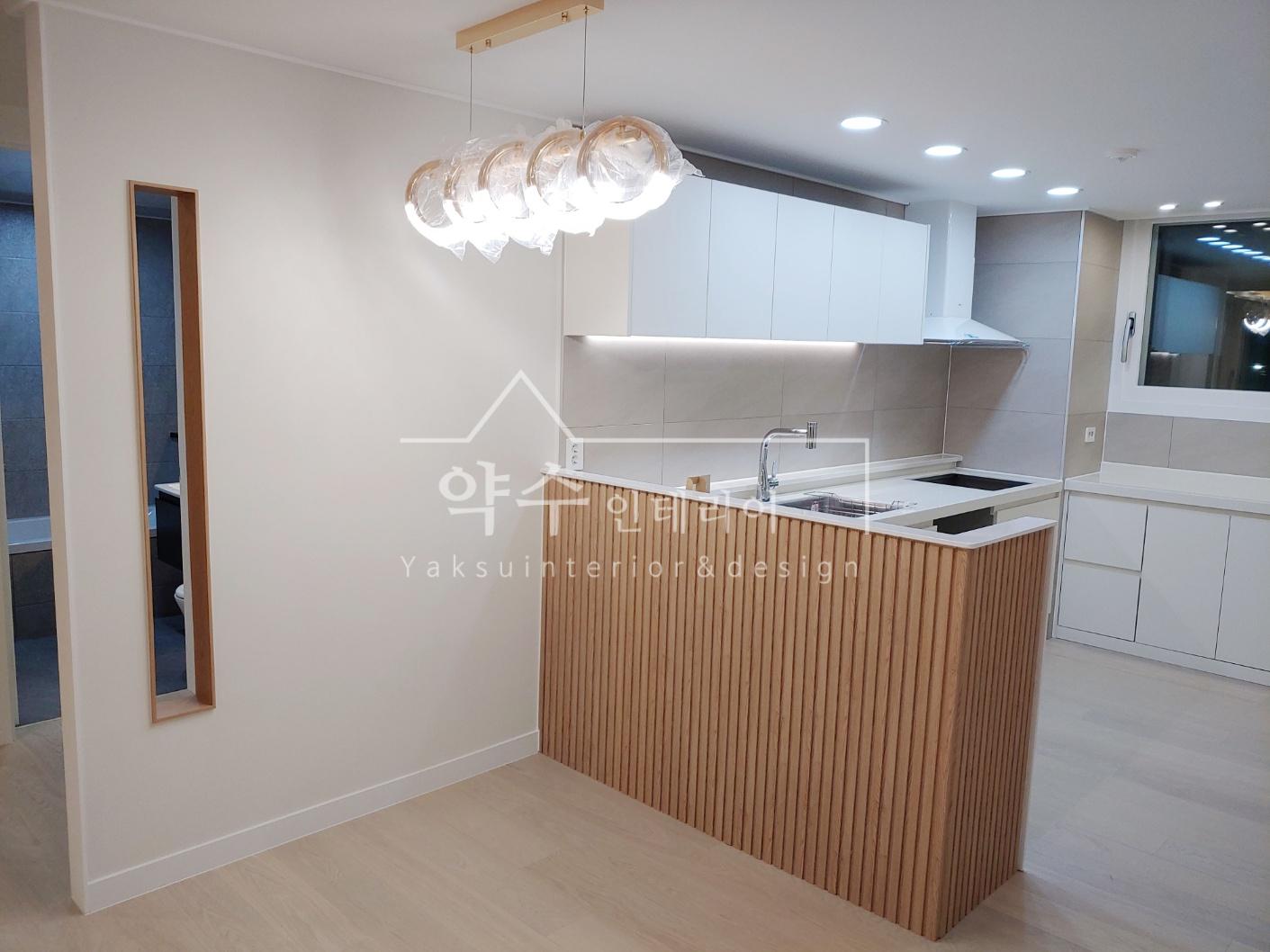 235149625_r0AFKdgI_3545b3de1da37d094369680492e3d3cba8bb8ac4.jpg 이미지크게보기