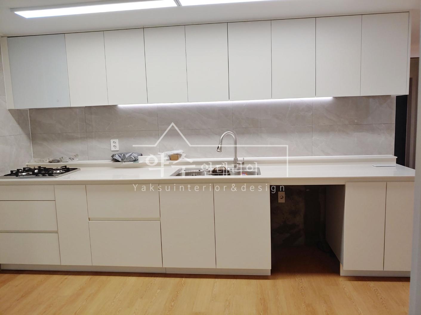 235149625_zRU5DQeF_3a52674d91a608d0bc6135720031ddefebd0b4f0.jpg 이미지크게보기