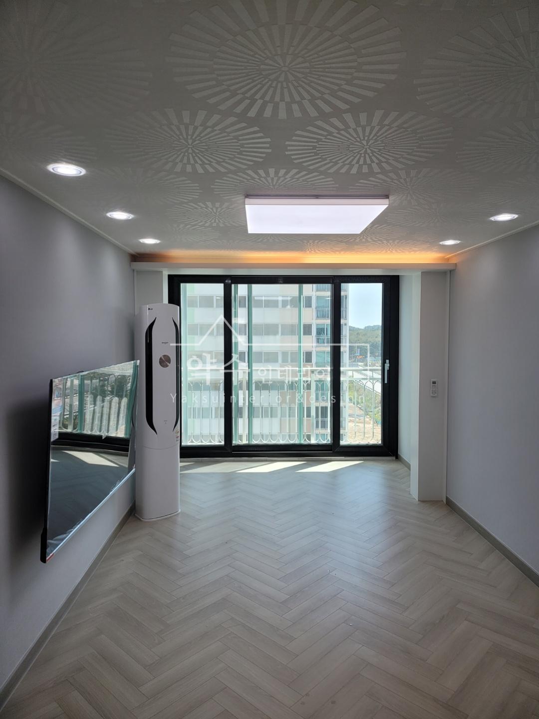 235149625_xO0RrDEI_e5d25d05612901ba00209ecfe8ed394af5d9faa5.jpg 이미지크게보기